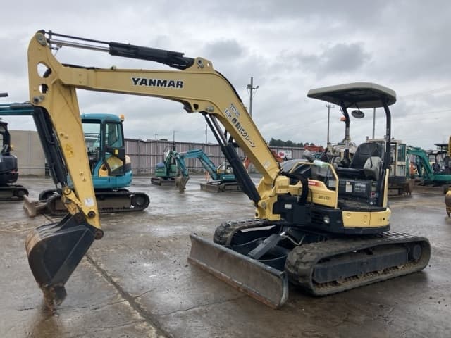 MINI EXCAVATOR — Auction (lot 8461-149)