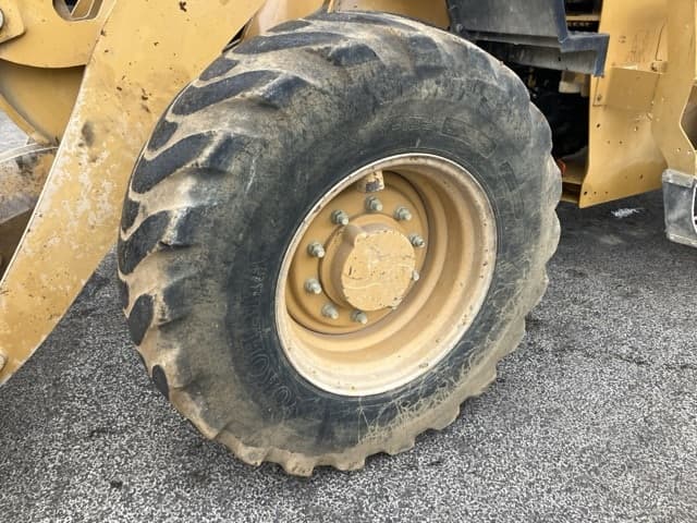 WHEEL LOADER — Auction (lot 8461-15)