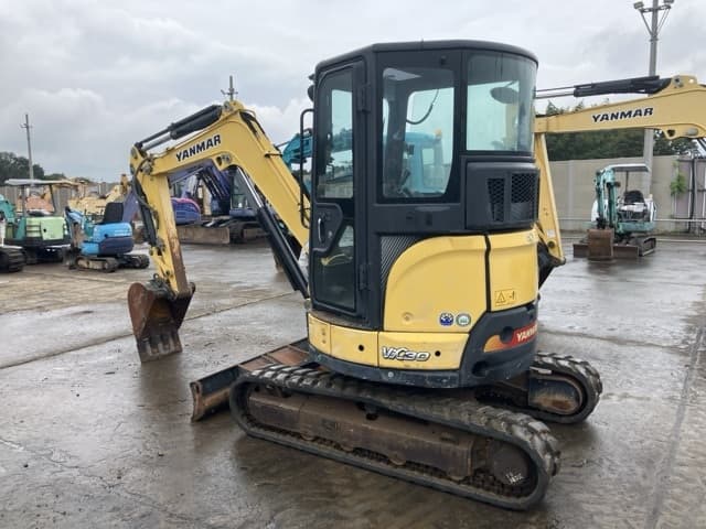 MINI EXCAVATOR — Auction (lot 8461-150)