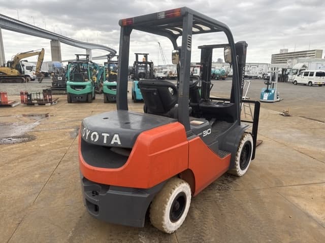 Forklift — Auction (lot 8461-15004)