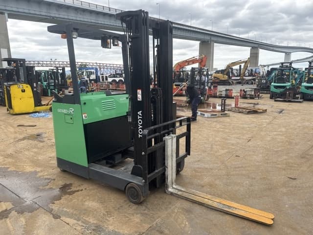 Reach Forklift — Auction (lot 8461-15005)