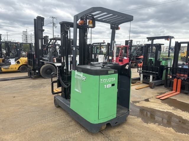 Reach Forklift — Auction (lot 8461-15005)
