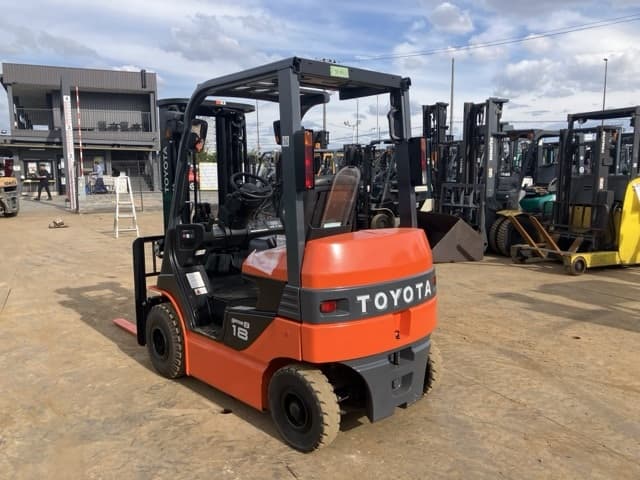 Battery Forklift — Auction (lot 8461-15013)