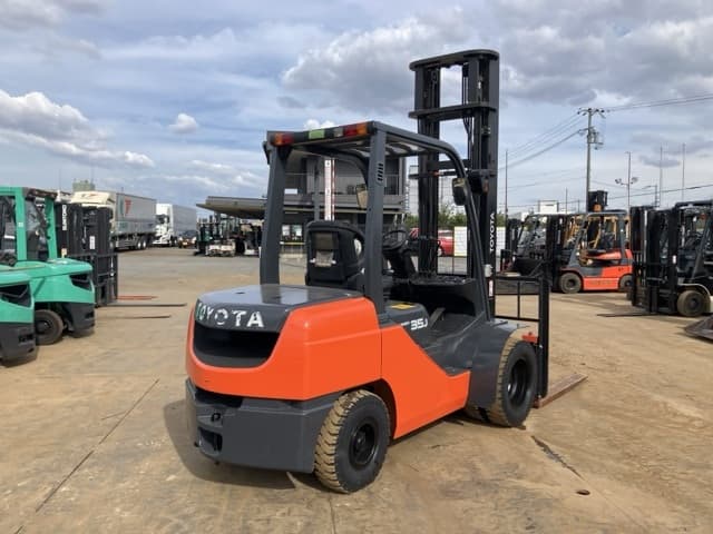 Forklift — Auction (lot 8461-15015)