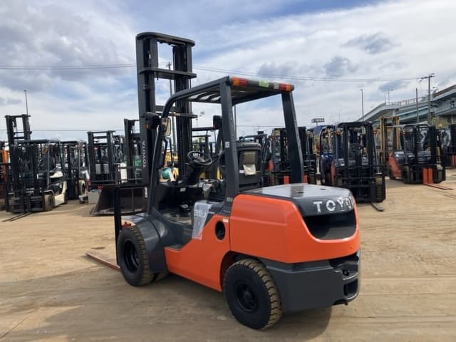 Forklift — Auction (lot 8461-15015)