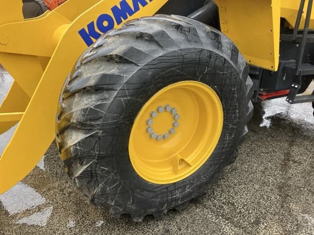 WHEEL LOADER — Auction (lot 8461-155)