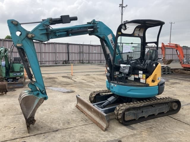 MINI EXCAVATOR — Auction (lot 8461-159)