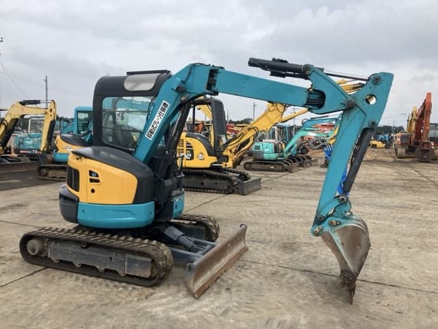 MINI EXCAVATOR — Auction (lot 8461-159)