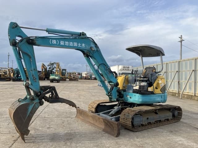 MINI EXCAVATOR — Auction (lot 8461-16)