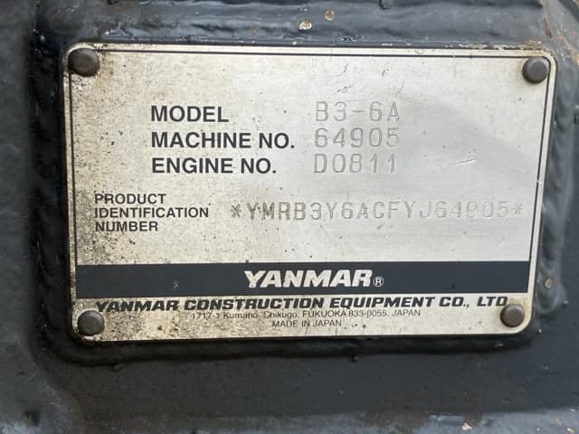 MINI EXCAVATOR — Auction (lot 8461-160)