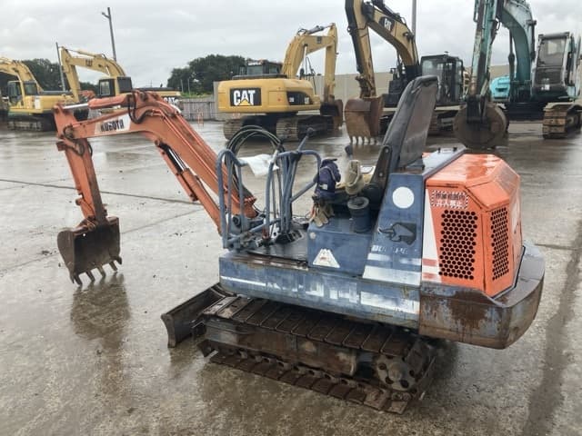 MINI EXCAVATOR — Auction (lot 8461-164)