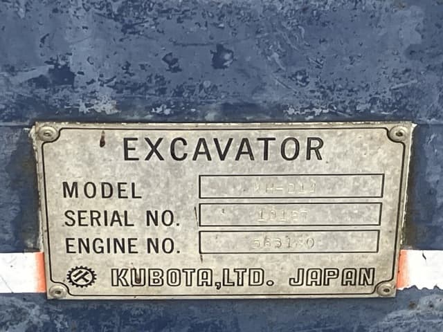 MINI EXCAVATOR — Auction (lot 8461-164)