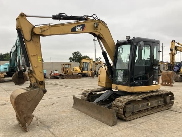 EXCAVATOR — Auction (lot 8461-165)