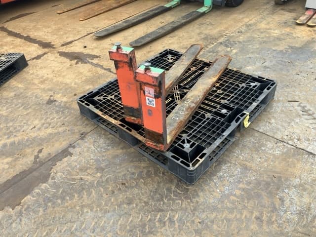 FORKLIFT NAIL — Auction (lot 8461-16502)