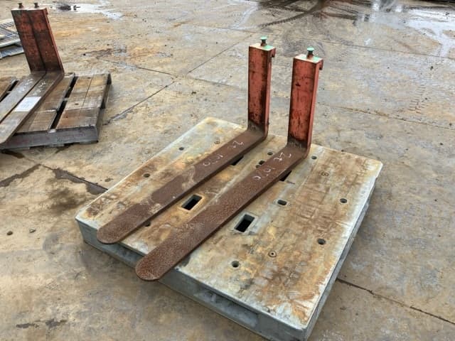 FORKLIFT NAIL — Auction (lot 8461-16503)