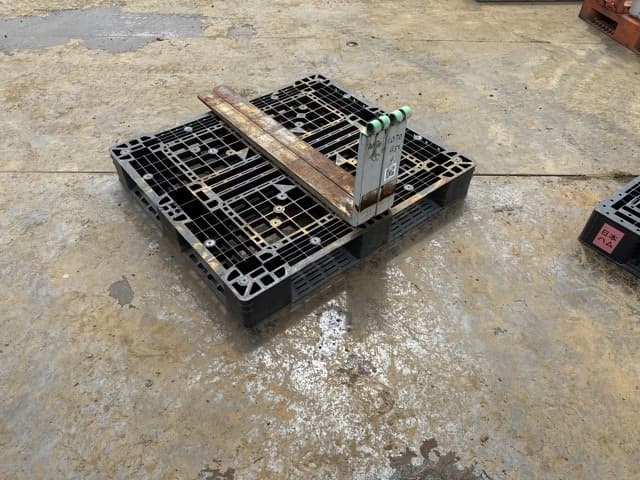 FORKLIFT NAIL — Auction (lot 8461-16509)