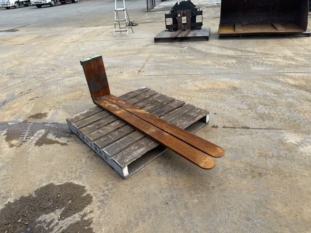 FORKLIFT NAIL — Auction (lot 8461-16514)