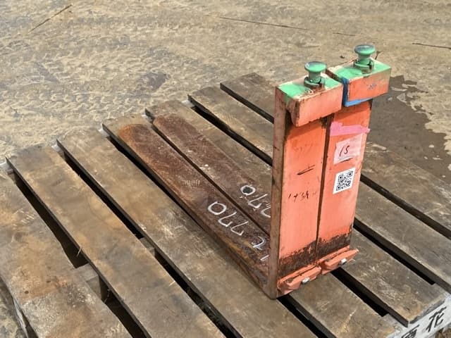 FORKLIFT NAIL — Auction (lot 8461-16515)