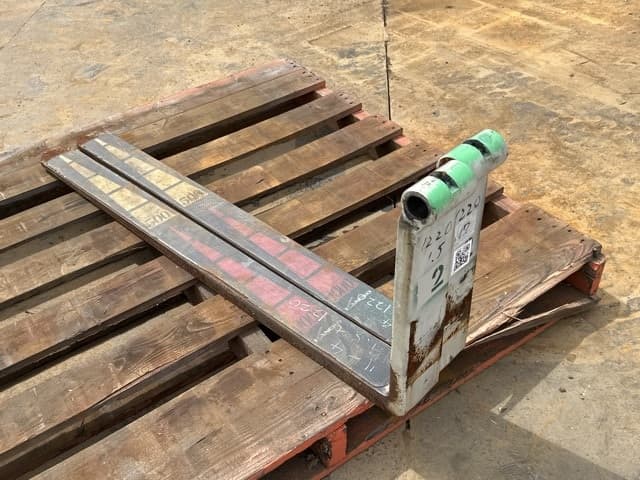 FORKLIFT NAIL — Auction (lot 8461-16517)