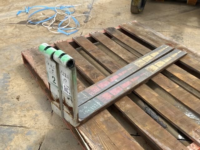 FORKLIFT NAIL — Auction (lot 8461-16517)