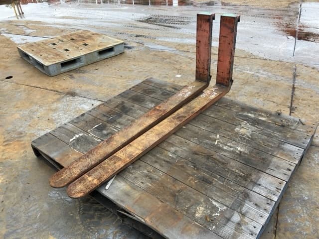 FORKLIFT NAIL — Auction (lot 8461-16522)