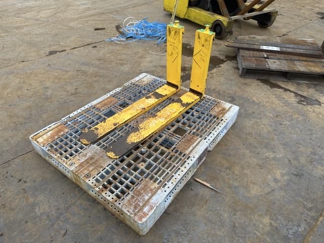 FORKLIFT NAIL — Auction (lot 8461-16524)