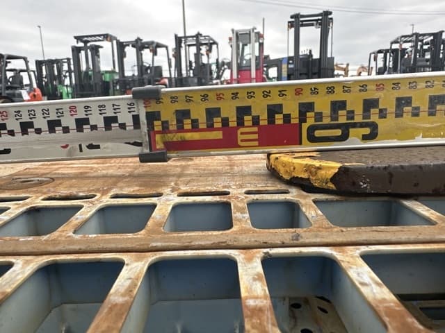 FORKLIFT NAIL — Auction (lot 8461-16524)