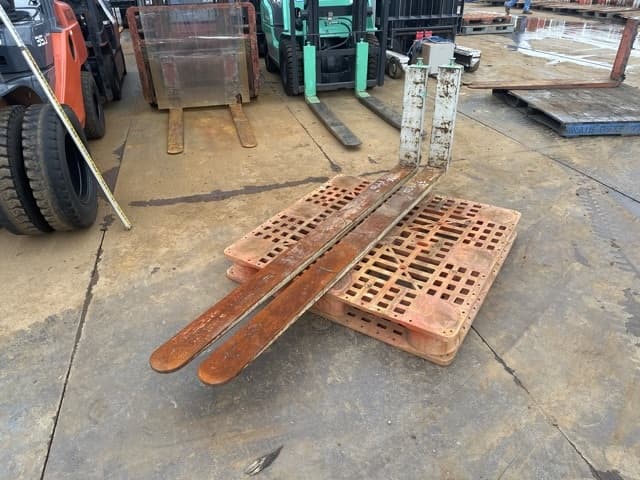 FORKLIFT NAIL — Auction (lot 8461-16525)