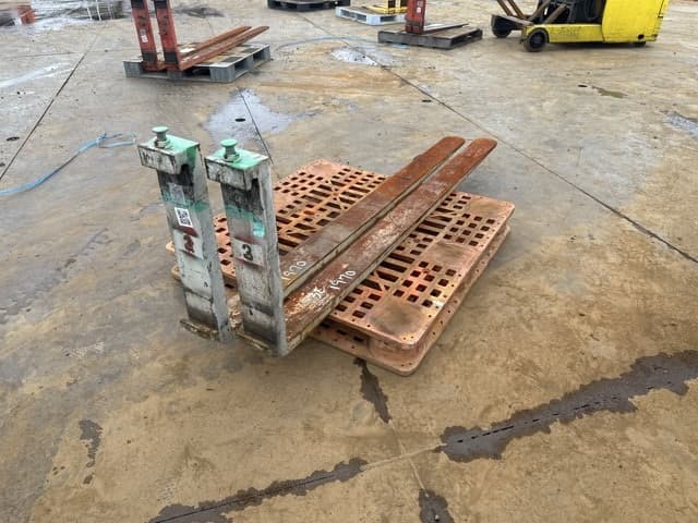 FORKLIFT NAIL — Auction (lot 8461-16525)