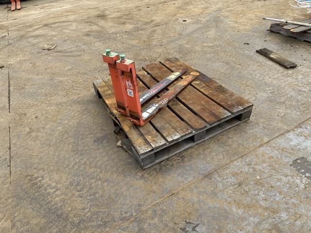 FORKLIFT NAIL — Auction (lot 8461-16532)