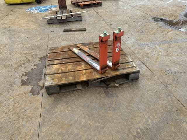FORKLIFT NAIL — Auction (lot 8461-16532)
