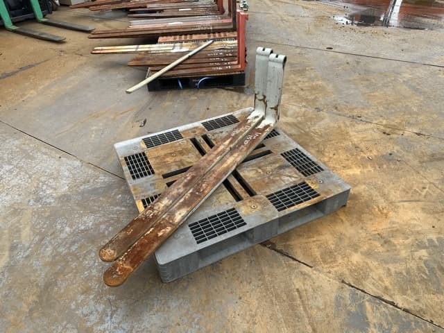 FORKLIFT NAIL — Auction (lot 8461-16533)