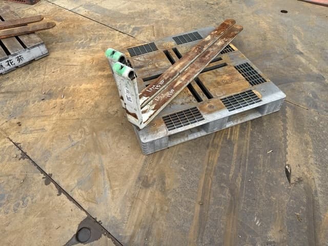 FORKLIFT NAIL — Auction (lot 8461-16533)
