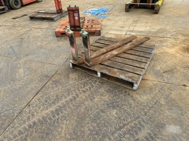 FORKLIFT NAIL — Auction (lot 8461-16534)