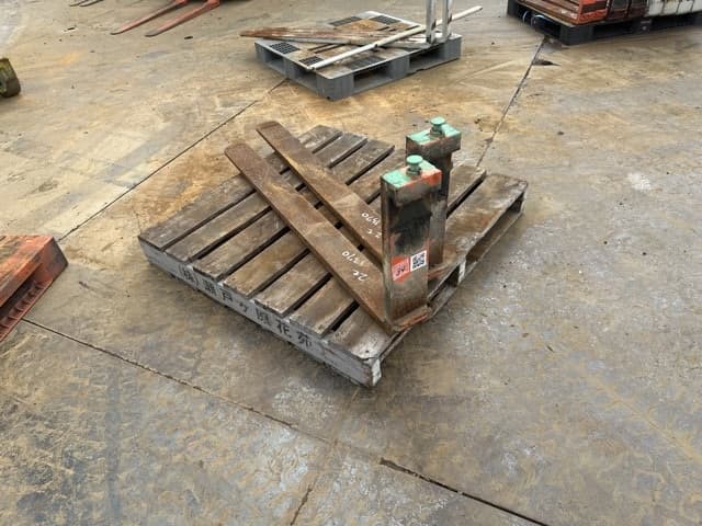 FORKLIFT NAIL — Auction (lot 8461-16534)