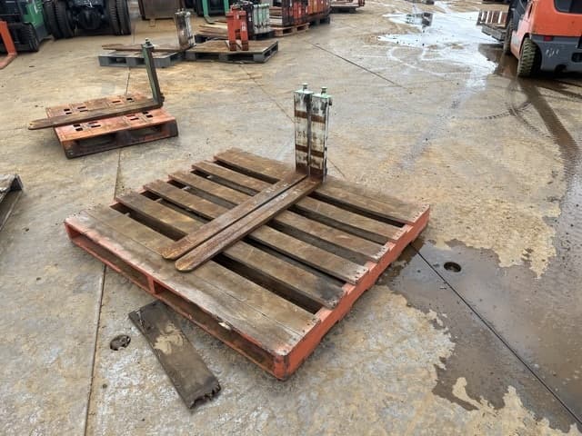 FORKLIFT NAIL — Auction (lot 8461-16536)