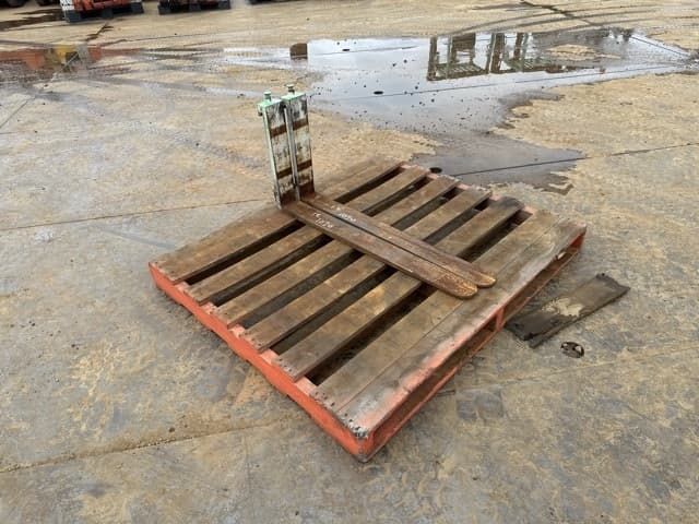FORKLIFT NAIL — Auction (lot 8461-16536)