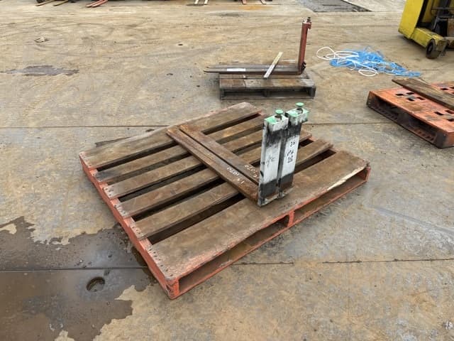 FORKLIFT NAIL — Auction (lot 8461-16536)