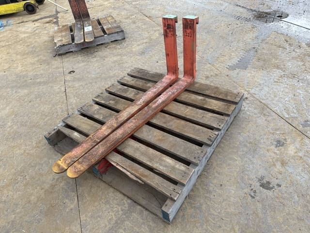 FORKLIFT NAIL — Auction (lot 8461-16538)