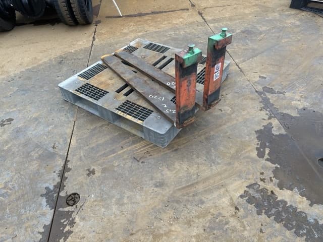 FORKLIFT NAIL — Auction (lot 8461-16543)