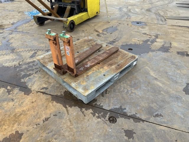 FORKLIFT NAIL — Auction (lot 8461-16545)