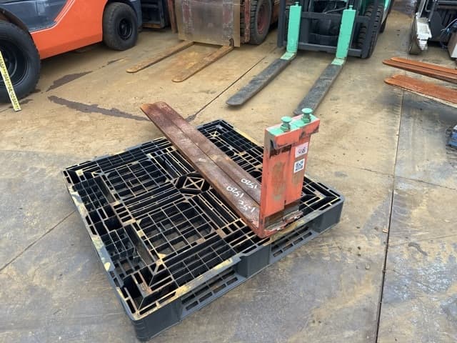 FORKLIFT NAIL — Auction (lot 8461-16546)