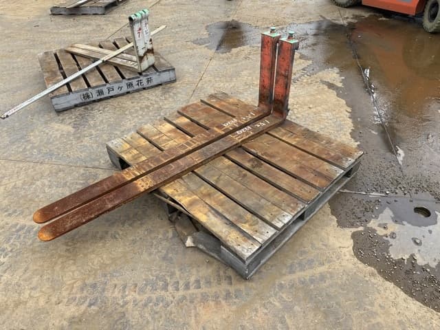 FORKLIFT NAIL — Auction (lot 8461-16548)