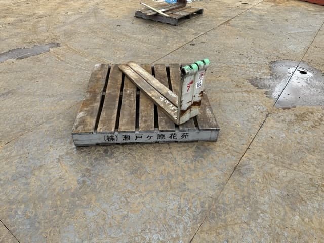 FORKLIFT NAIL — Auction (lot 8461-16549)