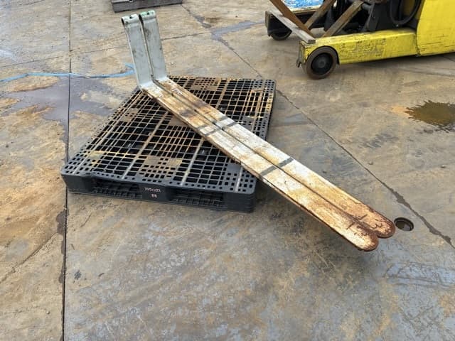 FORKLIFT NAIL — Auction (lot 8461-16551)