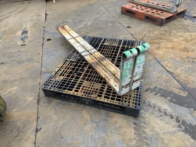 FORKLIFT NAIL — Auction (lot 8461-16551)
