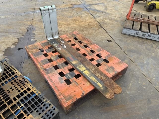 FORKLIFT NAIL — Auction (lot 8461-16552)