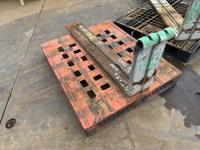 FORKLIFT NAIL — Auction (lot 8461-16552)