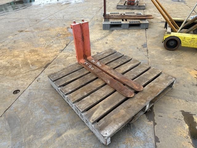 FORKLIFT NAIL — Auction (lot 8461-16554)