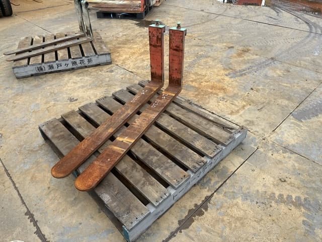 FORKLIFT NAIL — Auction (lot 8461-16558)